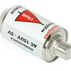 Wzmacniacz do anteny kierunkowej z oznaczeniem 15dB, wyjście zasilanie. Zapewnia lepszy odbiór sygnału.