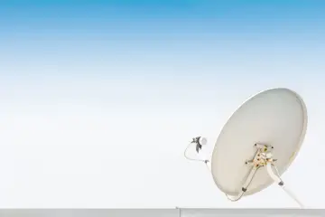 Profesjonalny montaż anten w Katowicach. Satelita gotowa do odbioru sygnału.