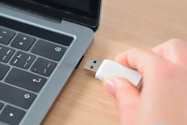 Google Slides na pendrive - Poradnik krok po kroku
