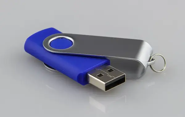 Jak zapisać prezentację na pendrive - Bez stresu!